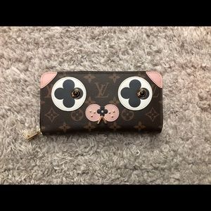 LV Louis Vuitton Limited Edition Puppy Dog Wallet